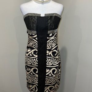 Nicole Miller collection strapless dress